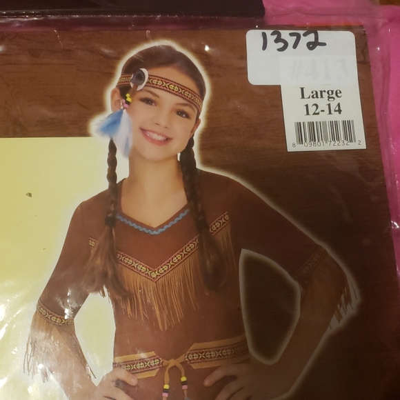 Halloween Costumes - Picture 3 of 3